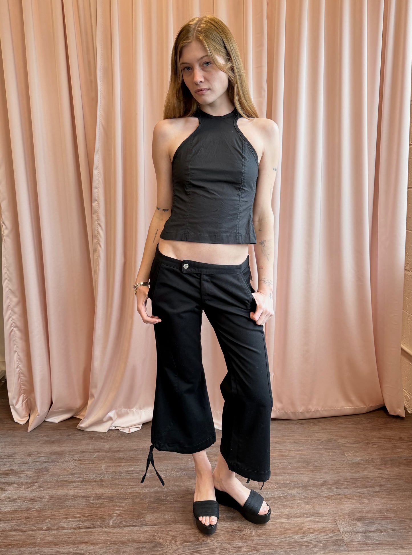 2000's Black Low Rise Wide Capri's
